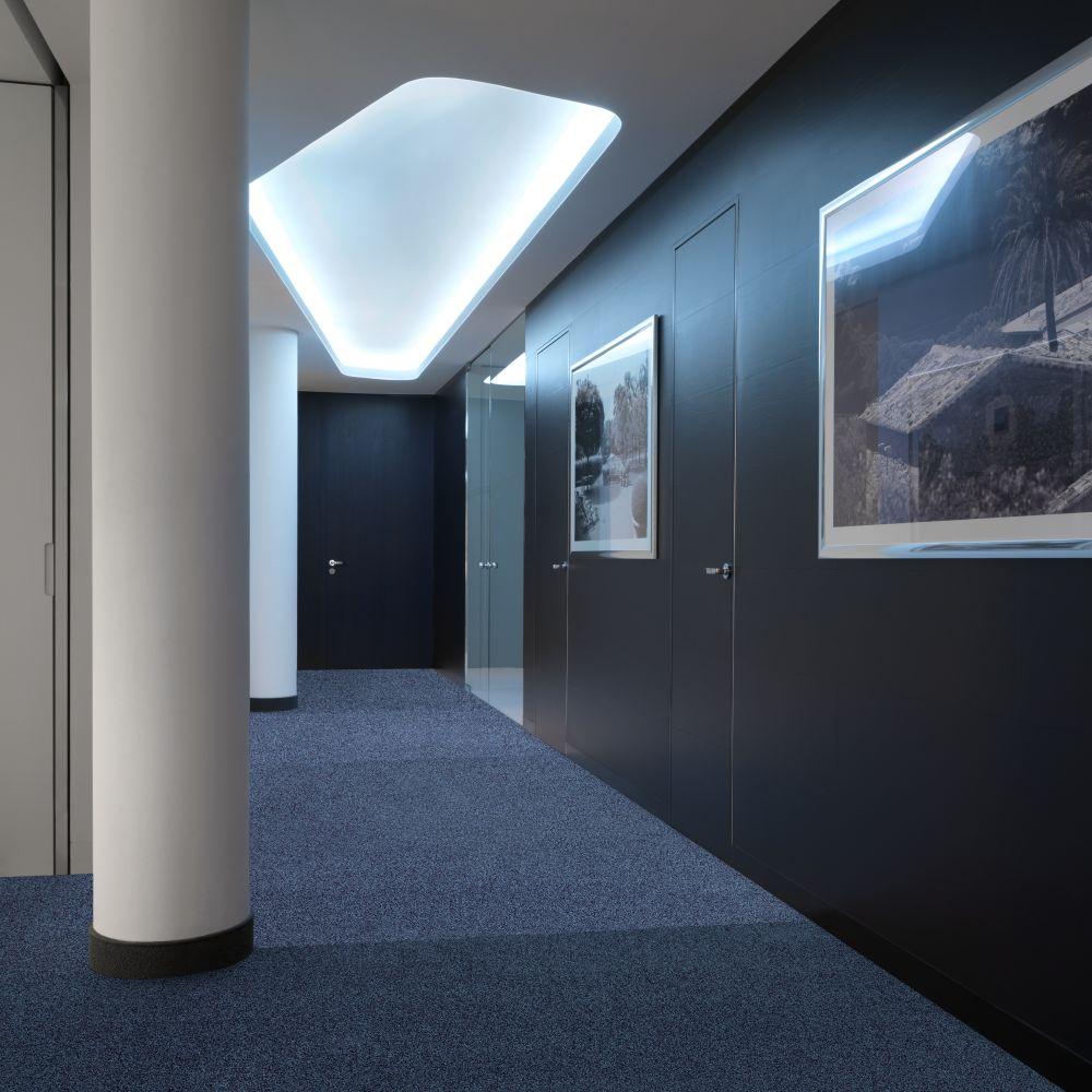 DAS TEPPICHWERK Projection #1 - Frisea 7G24 Raumbild