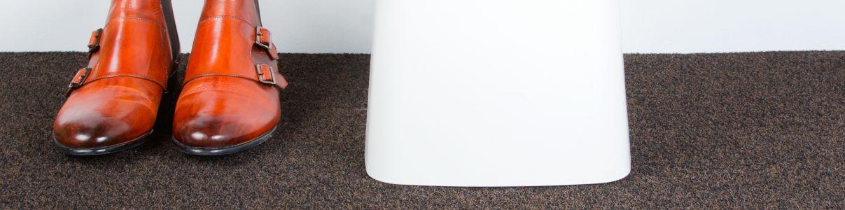 Tiara Brush Header